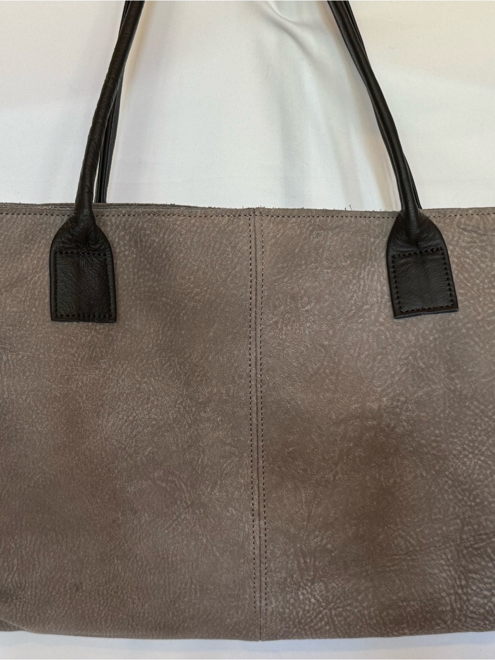 Luxurious Women's Two-Tone suede leather grey Tote with black Handles & keychain